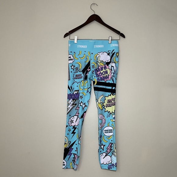 Stronger by Ice Cream Pop Sports Bra and Leggings Workout Set - Picture 2 of 13